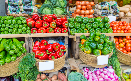 Sacolão ABC Vila Rica recebe caminhão de ofertas e agita o setor de hortifrúti em Niterói