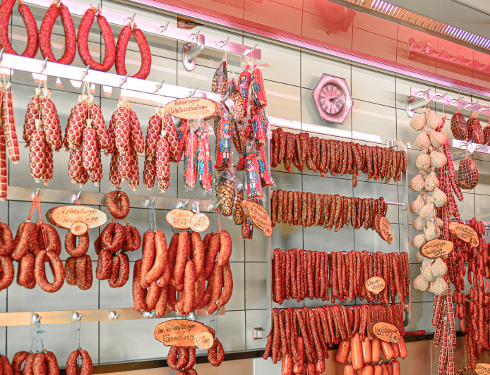 Quinta da Carne no Supermercado Dona Eva: Acém Bovina, Frango e Cerveja Kaiser com preços imbatíveis