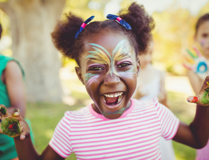 Segurança pública ou estratégia de tráfego: por que o Carnaval infantil tem migrado das ruas para os shopping centers?